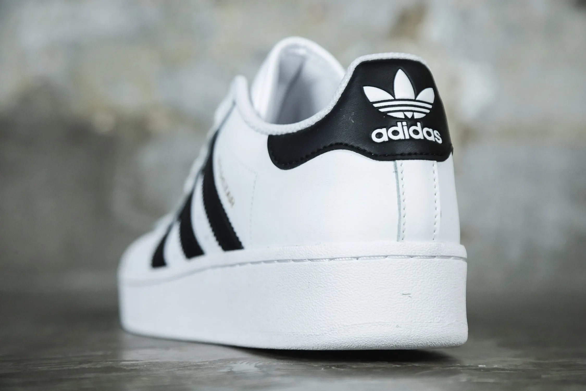 adidas Superstar XLG