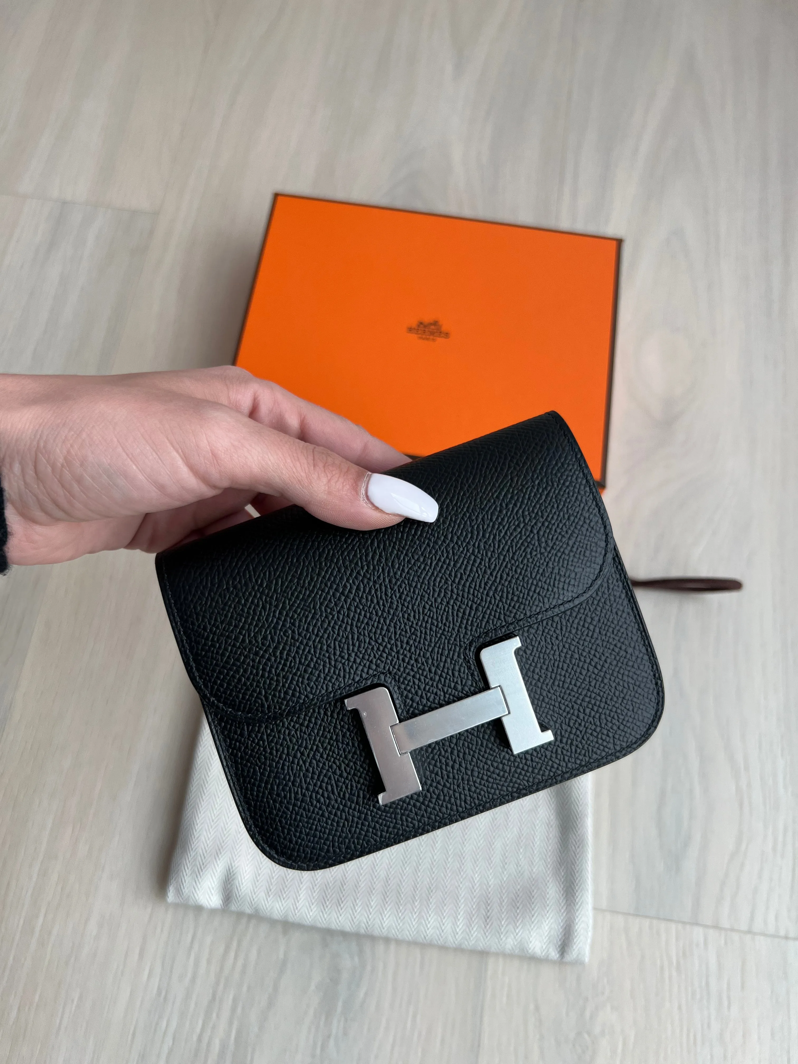 Hermes Constance Slim